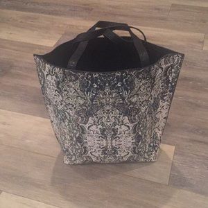 Reversible Tote